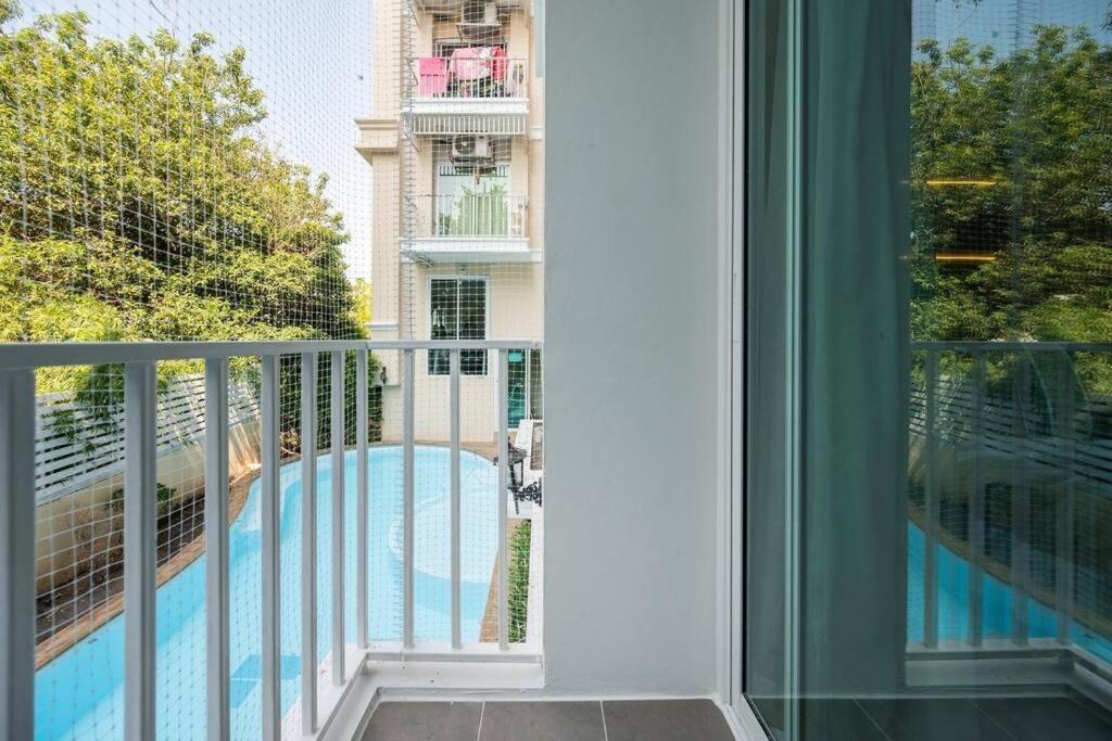 Apartament Sense Of London Bts Baring Ban Khlong Samrong Zewnętrze zdjęcie